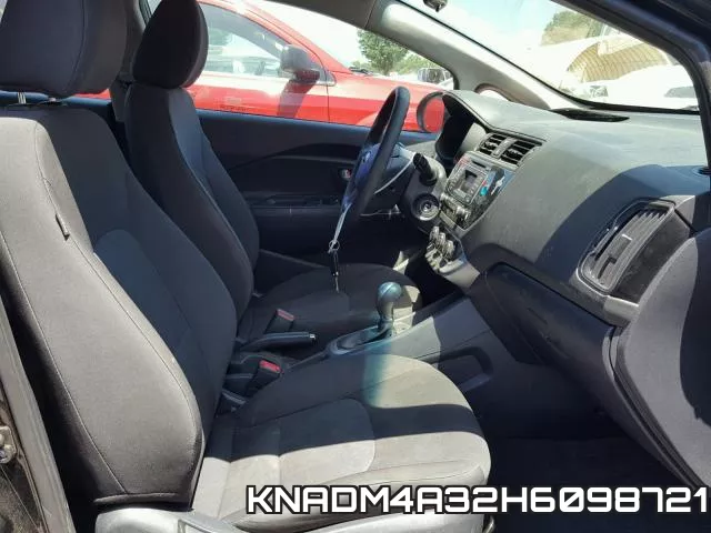 KNADM4A32H6098721_5.webp