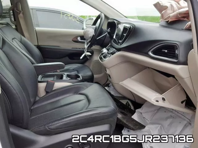 2C4RC1BG5JR237136_5.webp