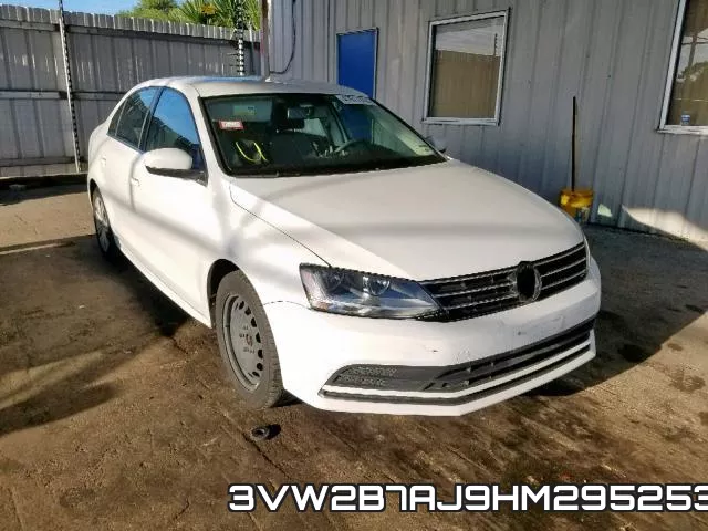 3VW2B7AJ9HM295253_1.webp