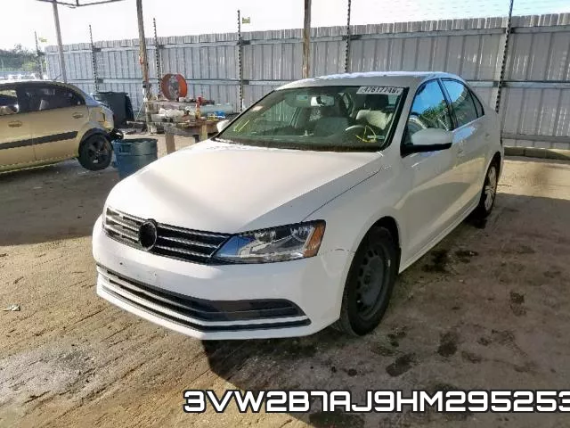 3VW2B7AJ9HM295253_2.webp