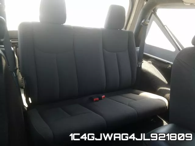 1C4GJWAG4JL921809_6.webp