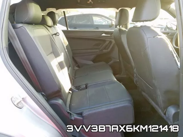 3VV3B7AX6KM121418_6.webp