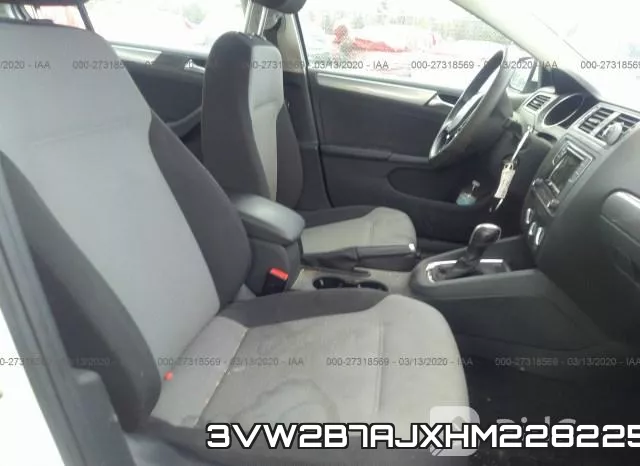 3VW2B7AJXHM228225_5.webp