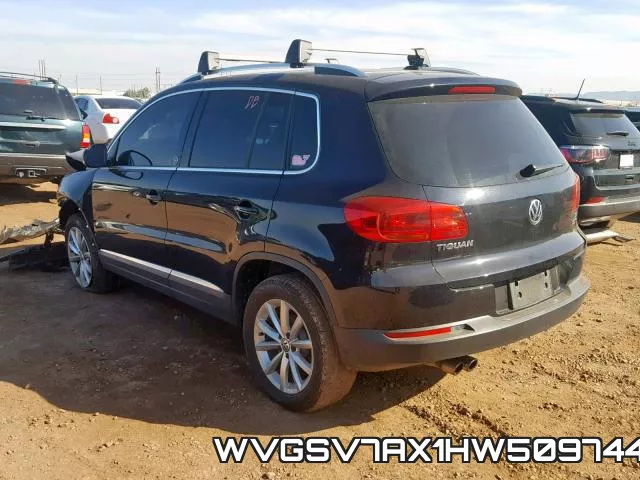 WVGSV7AX1HW509744_3.webp