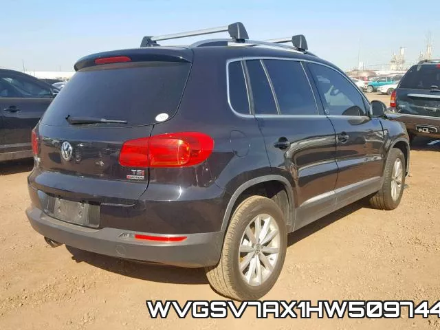 WVGSV7AX1HW509744_4.webp