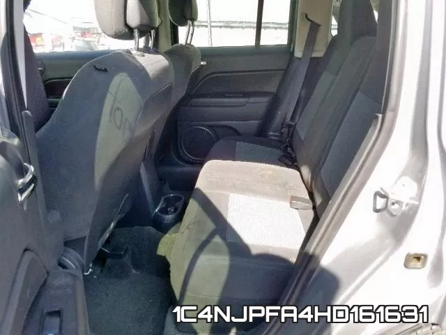 1C4NJPFA4HD161631_6.webp