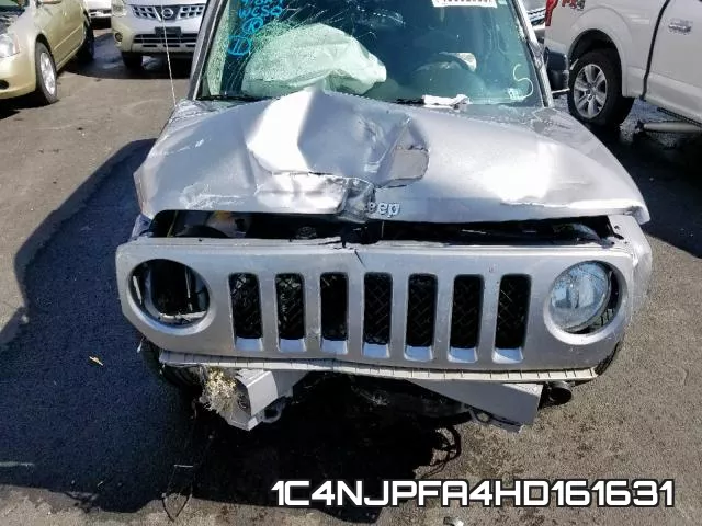 1C4NJPFA4HD161631_7.webp
