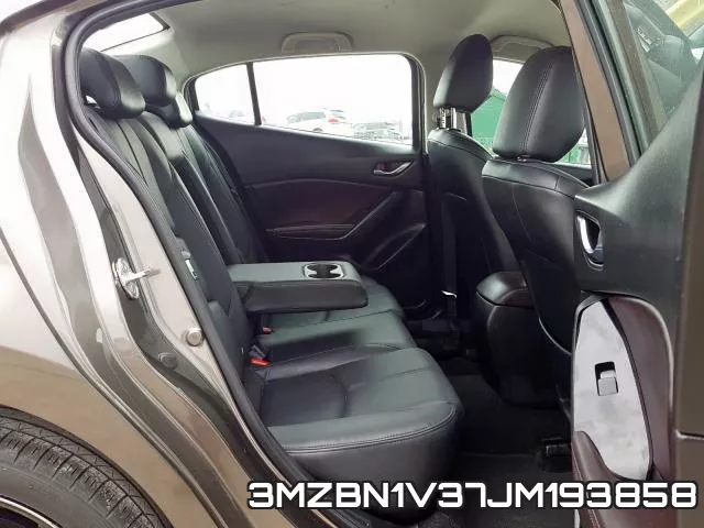3MZBN1V37JM193858_6.webp