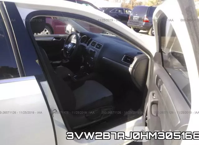 3VW2B7AJ0HM305166