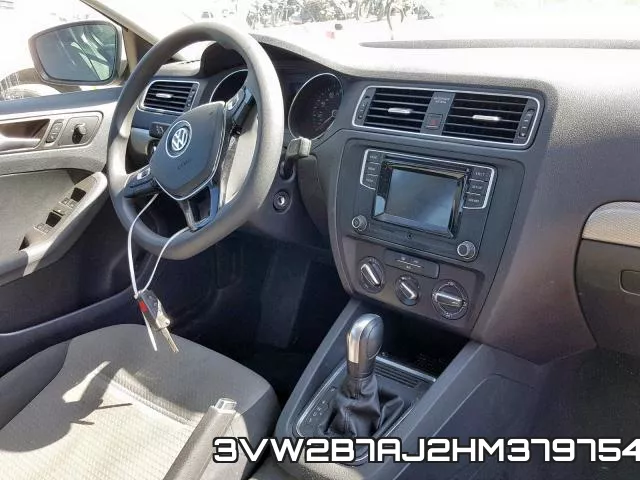 3VW2B7AJ2HM379754_9.webp