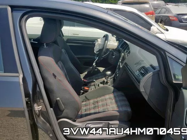 3VW447AU4HM070459_5.webp