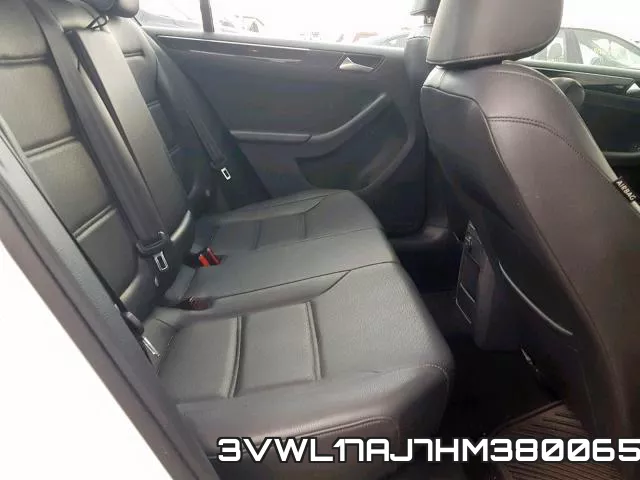 3VWL17AJ7HM380065_6.webp