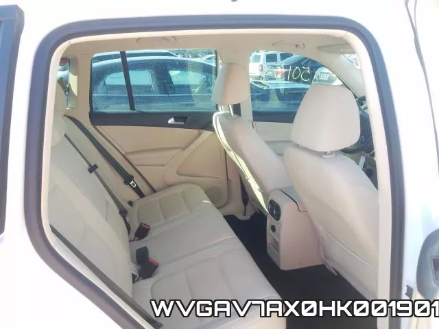 WVGAV7AX0HK001901_6.webp
