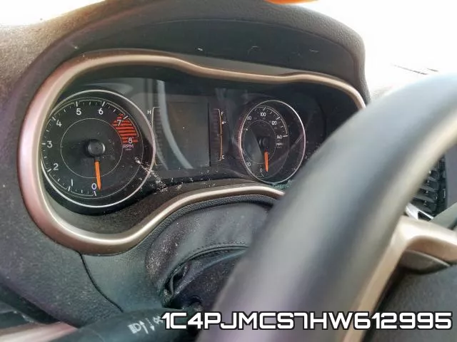 1C4PJMCS7HW612995_8.webp