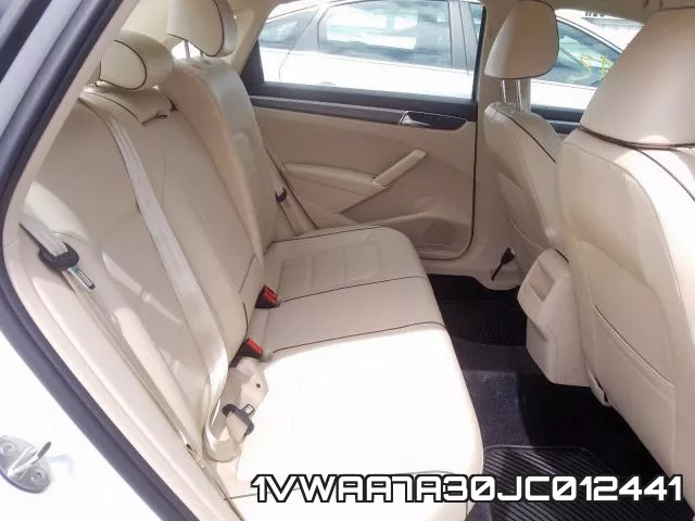 1VWAA7A30JC012441_6.webp