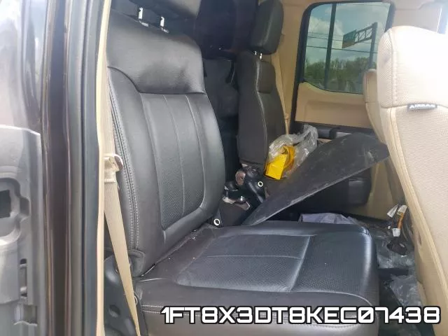 1FT8X3DT8KEC07438_6.webp
