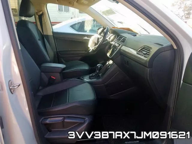 3VV3B7AX7JM091621_5.webp