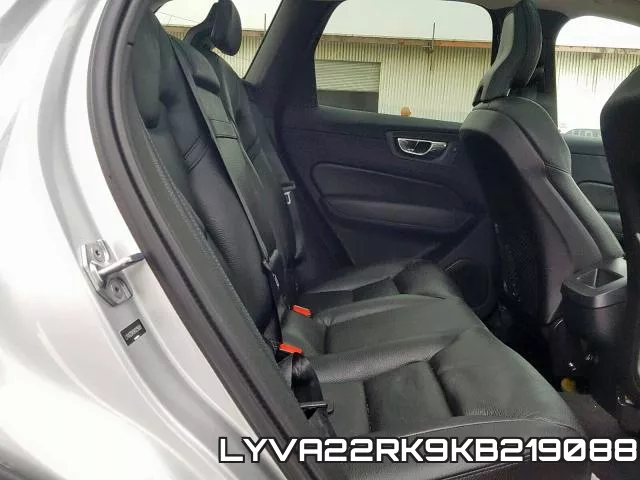 LYVA22RK9KB219088_6.webp