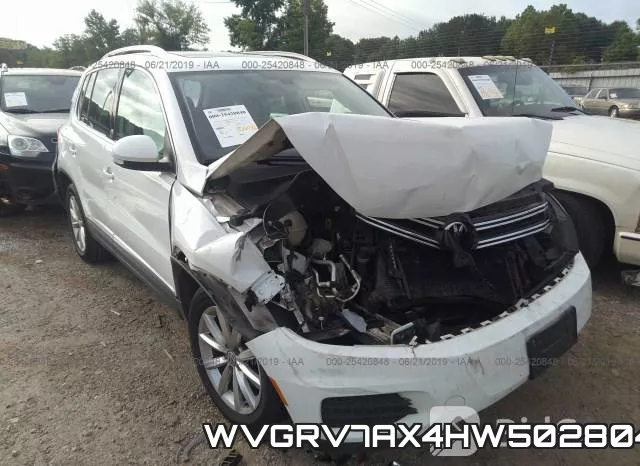 WVGRV7AX4HW502804_1.webp