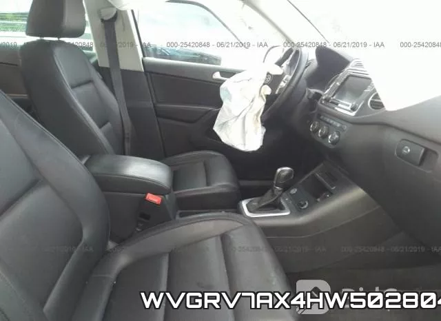 WVGRV7AX4HW502804_5.webp