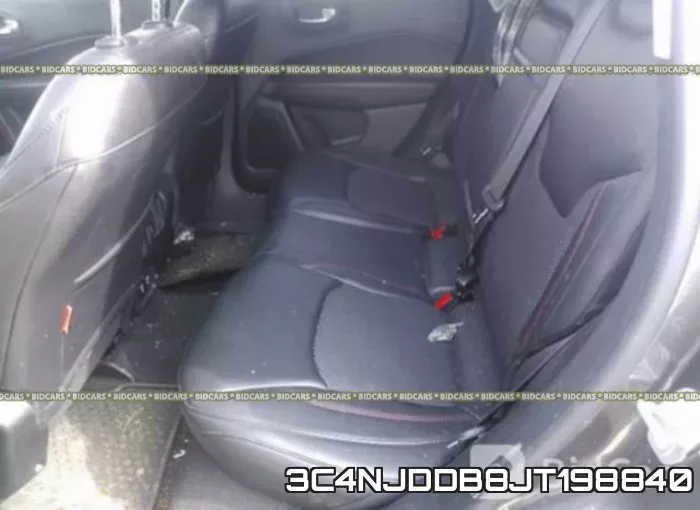 3C4NJDDB8JT198840_8.webp