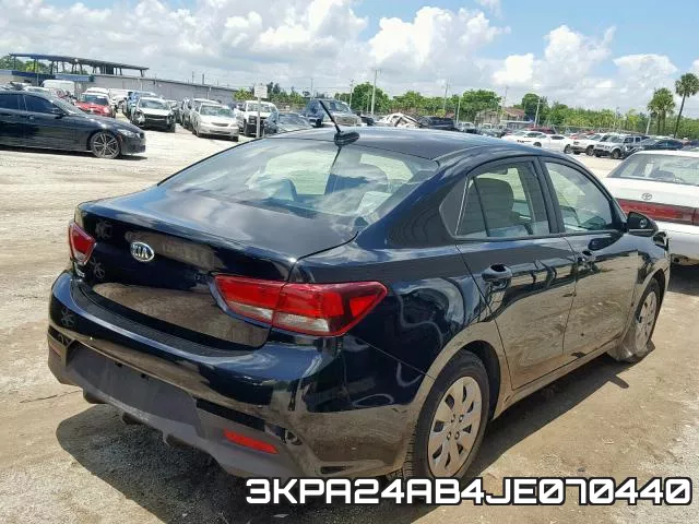 3KPA24AB4JE070440_4.webp