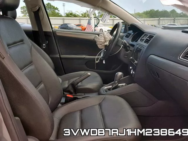 3VWDB7AJ1HM238649_5.webp
