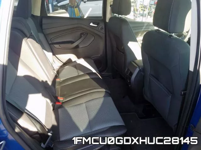 1FMCU0GDXHUC28145_6.webp
