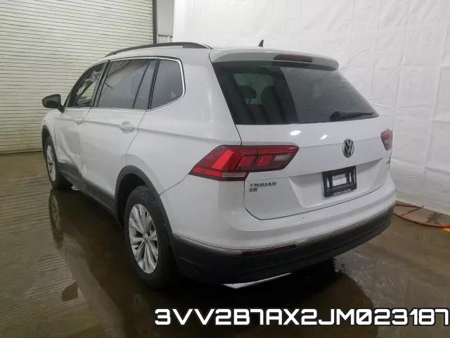 3VV2B7AX2JM023187_3.webp
