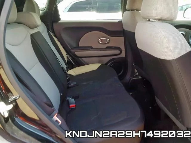 KNDJN2A29H7492032_6.webp