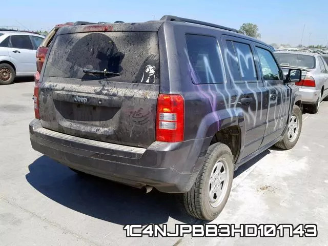 1C4NJPBB3HD101743_4.webp