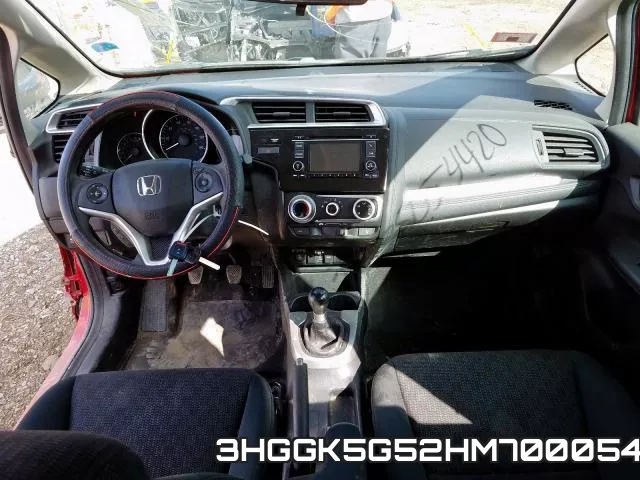 3HGGK5G52HM700054_9.webp