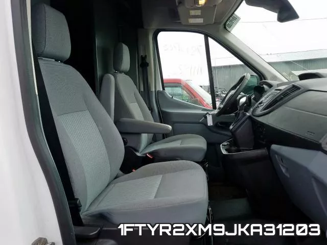 1FTYR2XM9JKA31203_5.webp