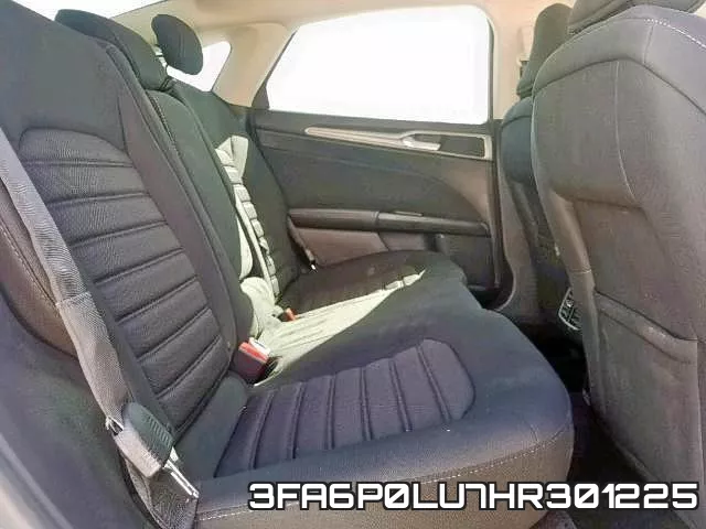 3FA6P0LU7HR301225_6.webp