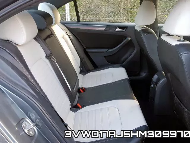 3VWD17AJ5HM309970_6.webp