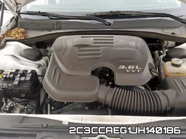 2C3CCAEG1JH140186_7.webp