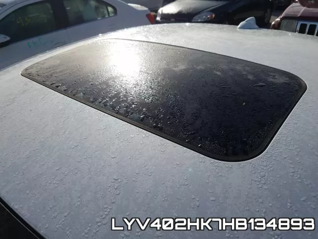 LYV402HK7HB134893_9.webp