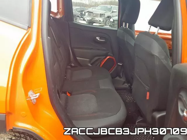 ZACCJBCB3JPH30709_6.webp