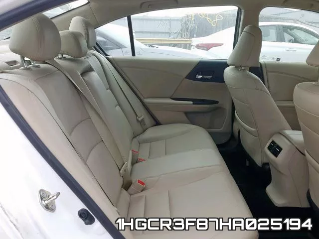 1HGCR3F87HA025194_6.webp