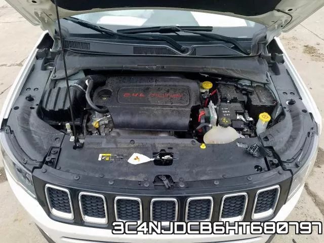 3C4NJDCB6HT680797_7.webp