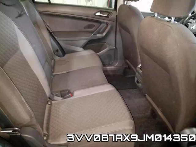 3VV0B7AX9JM014350_6.webp