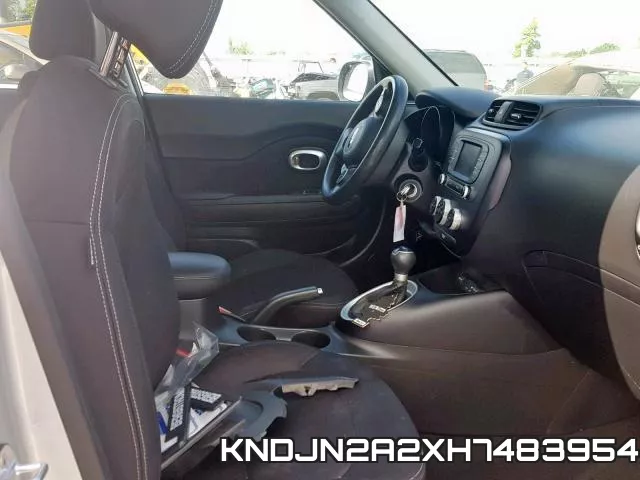 KNDJN2A2XH7483954_5.webp