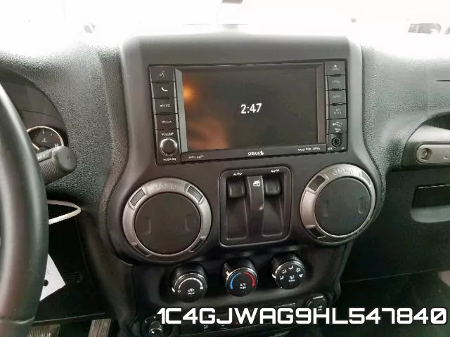 1C4GJWAG9HL547840_9.webp