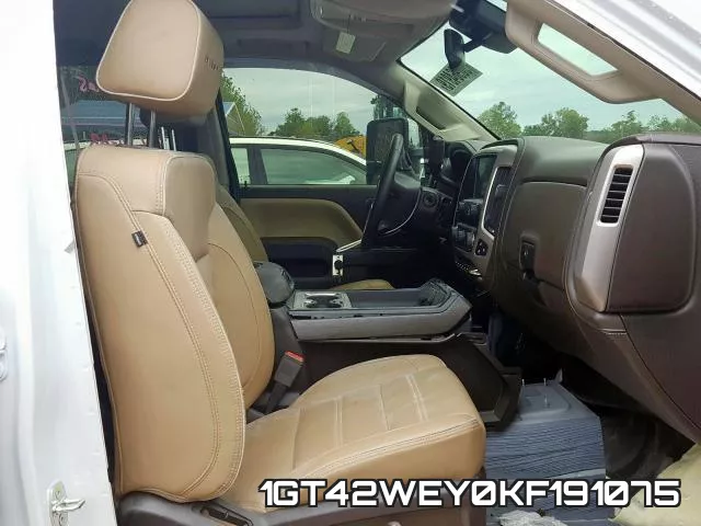 1GT42WEY0KF191075_5.webp