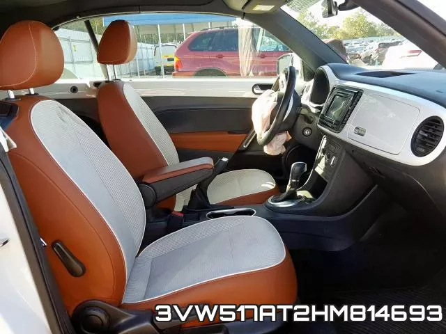 3VW517AT2HM814693_5.webp