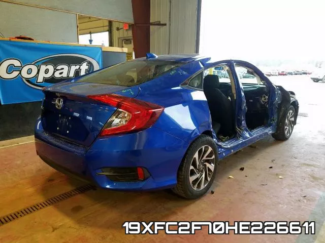 19XFC2F70HE226611_4.webp