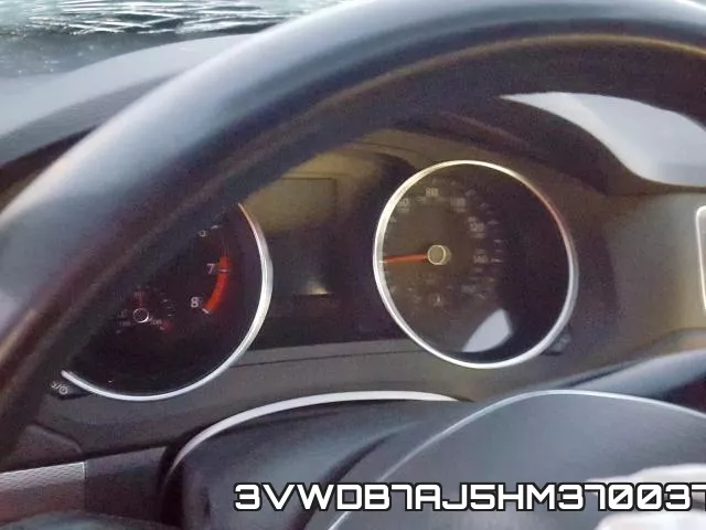 3VWDB7AJ5HM370037