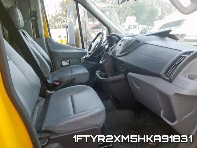 1FTYR2XM5HKA91831_5.webp