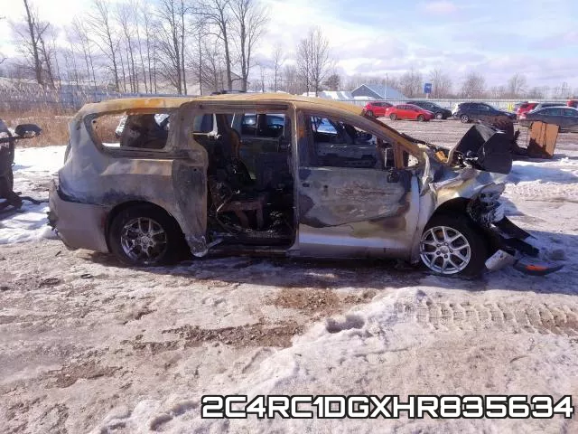2C4RC1DGXHR835634_10.webp