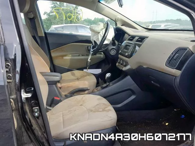 KNADN4A30H6072177_5.webp
